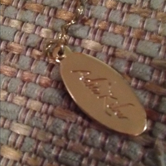 ADIA KIBIR HORN NECKLACE IN MINT CONDITION! - Picture 4 of 7